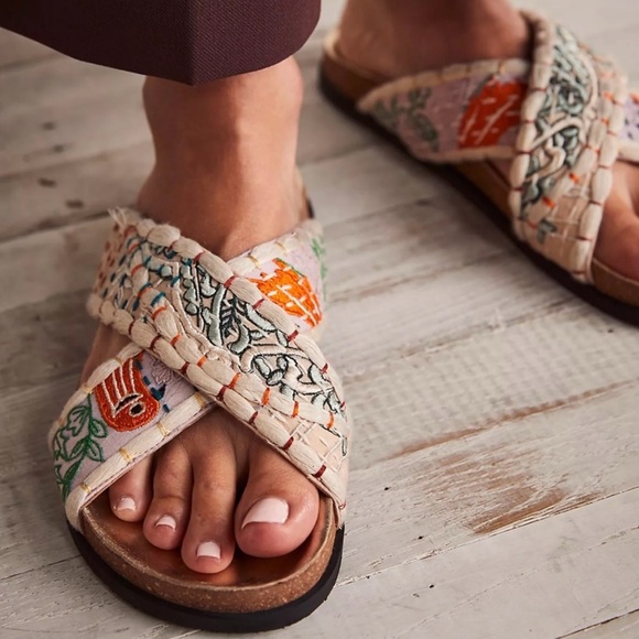 Free People Shoes - New Free People Wildflowers Crossband Embroided Sandal size US 9/EU 39